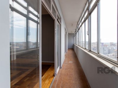 Apartamento à venda com 157m², 3 quartos, 1 suíte, 1 vaga no bairro Independência em Porto Alegre - Foto 5