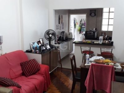 Apartamento à venda com 90m², 2 quartos no bairro Floresta em Porto Alegre - Foto 2