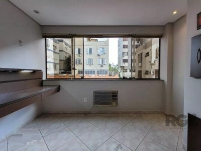 Apartamento à venda com 75m², 2 quartos, 1 suíte, 2 vagas no bairro Petrópolis em Porto Alegre - Foto 7