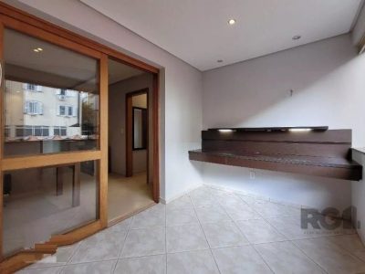 Apartamento à venda com 75m², 2 quartos, 1 suíte, 2 vagas no bairro Petrópolis em Porto Alegre - Foto 6