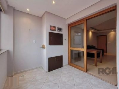 Apartamento à venda com 75m², 2 quartos, 1 suíte, 2 vagas no bairro Petrópolis em Porto Alegre - Foto 5