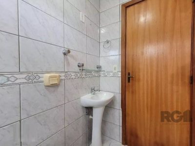 Apartamento à venda com 75m², 2 quartos, 1 suíte, 2 vagas no bairro Petrópolis em Porto Alegre - Foto 16