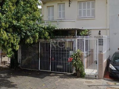 Casa à venda com 57m², 2 quartos, 1 vaga no bairro Higienópolis em Porto Alegre - Foto 2