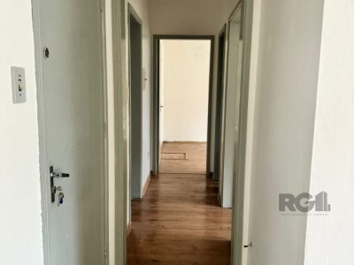 Apartamento à venda com 62m², 2 quartos, 1 vaga no bairro Praia de Belas em Porto Alegre - Foto 4