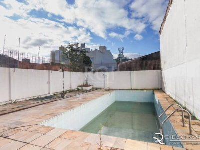 Casa à venda com 334m², 5 quartos, 1 suíte, 8 vagas no bairro Menino Deus em Porto Alegre - Foto 21