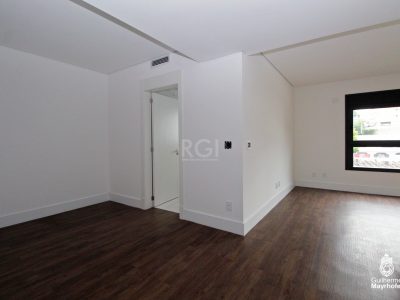 Apartamento à venda com 256m², 3 quartos, 3 suítes, 4 vagas no bairro Moinhos de Vento em Porto Alegre - Foto 9