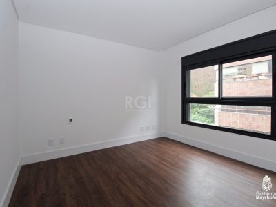 Apartamento à venda com 256m², 3 quartos, 3 suítes, 4 vagas no bairro Moinhos de Vento em Porto Alegre - Foto 13