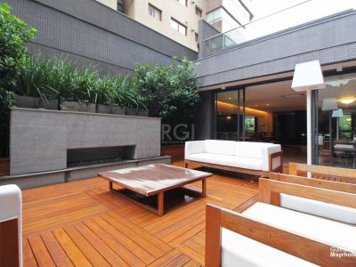 Apartamento à venda com 256m², 3 quartos, 3 suítes, 4 vagas no bairro Moinhos de Vento em Porto Alegre - Foto 44