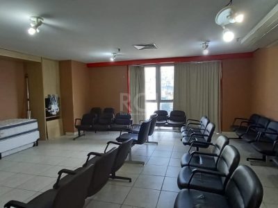 Conjunto/Sala à venda com 124m² no bairro Centro Histórico em Porto Alegre - Foto 23