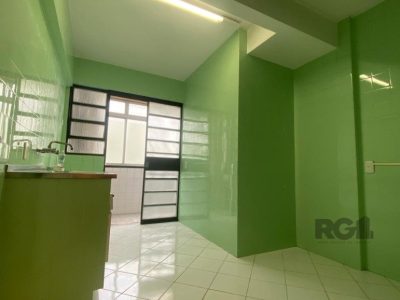 Apartamento à venda com 132m², 4 quartos, 1 suíte, 2 vagas no bairro Independência em Porto Alegre - Foto 22