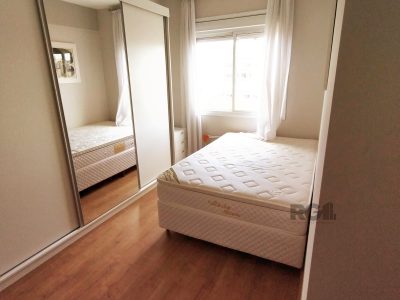 Apartamento à venda com 51m², 2 quartos, 1 suíte, 1 vaga no bairro Santana em Porto Alegre - Foto 7