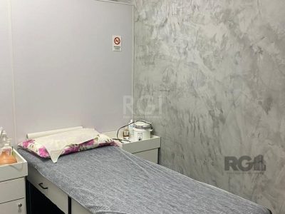 Loja à venda com 67m² no bairro Petrópolis em Porto Alegre - Foto 11