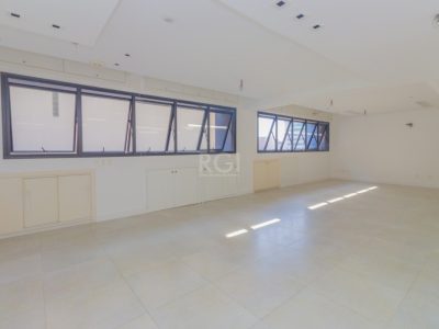 Conjunto/Sala à venda com 36m², 1 vaga no bairro Rio Branco em Porto Alegre - Foto 9