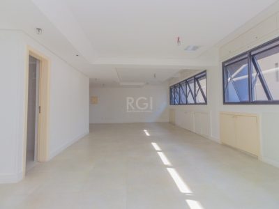 Conjunto/Sala à venda com 36m², 1 vaga no bairro Rio Branco em Porto Alegre - Foto 12