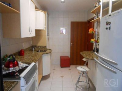 Apartamento à venda com 115m², 3 quartos, 1 suíte, 2 vagas no bairro Boa Vista em Porto Alegre - Foto 2