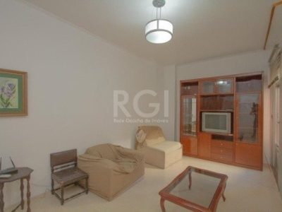 Apartamento à venda com 69m², 2 quartos, 1 vaga no bairro Centro em Porto Alegre - Foto 4