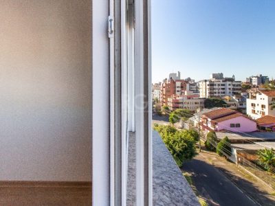 Apartamento à venda com 74m², 2 quartos, 1 suíte, 2 vagas no bairro Jardim Itu em Porto Alegre - Foto 18