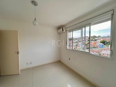 Apartamento à venda com 84m², 3 quartos, 1 suíte, 1 vaga no bairro Jardim Botânico em Porto Alegre - Foto 11