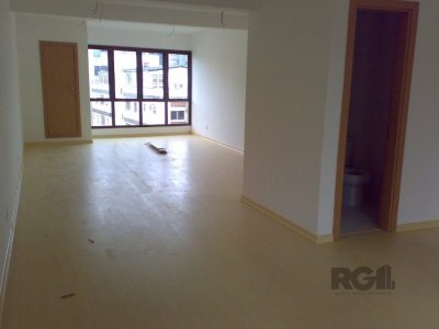 Conjunto/Sala à venda com 56m², 1 vaga no bairro Praia de Belas em Porto Alegre - Foto 4