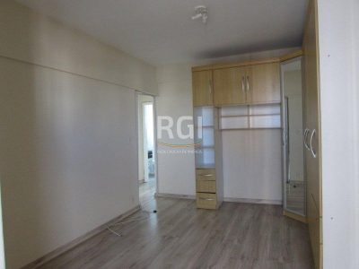 Apartamento à venda com 77m², 2 quartos no bairro Centro em Porto Alegre - Foto 12