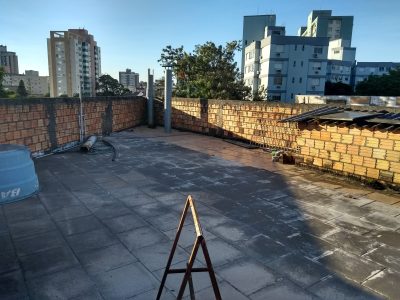 Predio à venda com 291m², 3 quartos, 2 suítes, 1 vaga no bairro Partenon em Porto Alegre - Foto 24