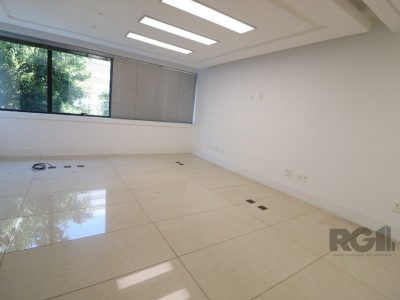 Conjunto/Sala à venda com 37m² no bairro Praia de Belas em Porto Alegre - Foto 11