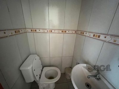 Casa à venda com 244m², 3 quartos, 1 suíte, 2 vagas no bairro Ipanema em Porto Alegre - Foto 6