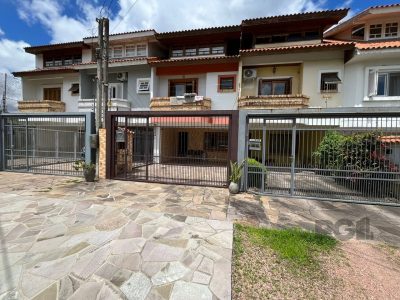 Casa à venda com 244m², 3 quartos, 1 suíte, 2 vagas no bairro Ipanema em Porto Alegre - Foto 45