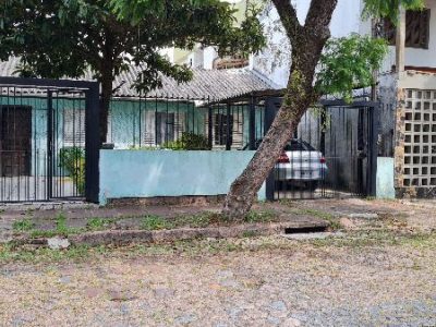 Casa à venda com 85m², 3 quartos, 1 vaga no bairro Ipanema em Porto Alegre - Foto 15