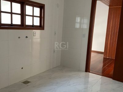 Casa Condominio à venda com 150m², 3 quartos, 3 suítes, 2 vagas no bairro Santo Antônio em Porto Alegre - Foto 4