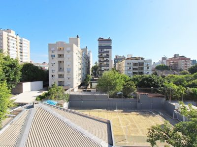 Apartamento à venda com 121m², 3 quartos, 1 suíte, 1 vaga no bairro Santana em Porto Alegre - Foto 10