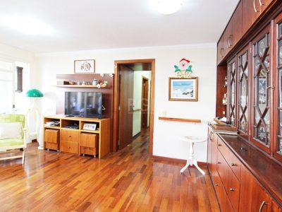 Apartamento à venda com 121m², 3 quartos, 1 suíte, 1 vaga no bairro Santana em Porto Alegre - Foto 17