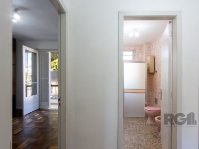 Apartamento à venda com 106m², 3 quartos, 1 vaga no bairro Menino Deus em Porto Alegre - Foto 7