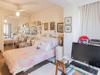 Apartamento à venda com 145m², 3 quartos, 1 suíte, 2 vagas no bairro Mont Serrat em Porto Alegre - Foto 10