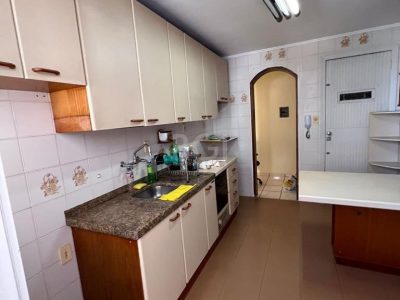 Apartamento à venda com 83m², 3 quartos, 1 suíte no bairro Santana em Porto Alegre - Foto 10