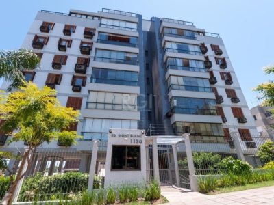 Apartamento à venda com 78m², 2 quartos, 1 suíte, 2 vagas no bairro Tristeza em Porto Alegre - Foto 11