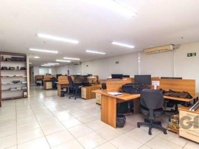 Conjunto/Sala à venda com 396m² no bairro Centro Histórico em Porto Alegre - Foto 10