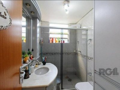 Apartamento à venda com 121m², 4 quartos, 1 suíte, 2 vagas no bairro Petrópolis em Porto Alegre - Foto 8