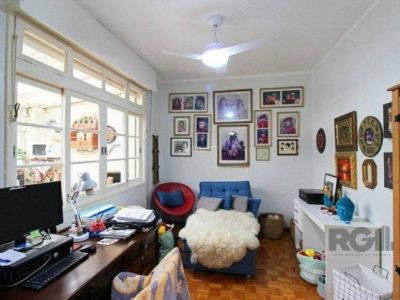 Apartamento à venda com 121m², 4 quartos, 1 suíte, 2 vagas no bairro Petrópolis em Porto Alegre - Foto 15