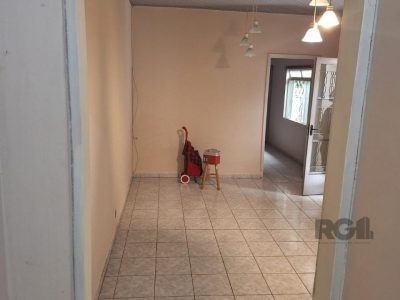 Casa à venda com 100m², 5 quartos, 2 vagas no bairro Petrópolis em Porto Alegre - Foto 8