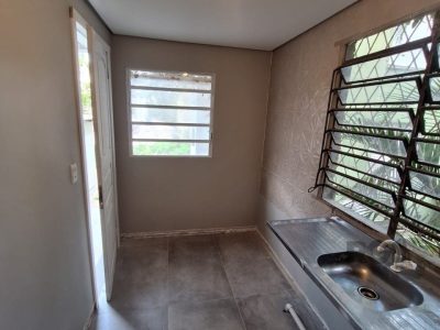 Casa à venda com 100m², 5 quartos, 2 vagas no bairro Petrópolis em Porto Alegre - Foto 18