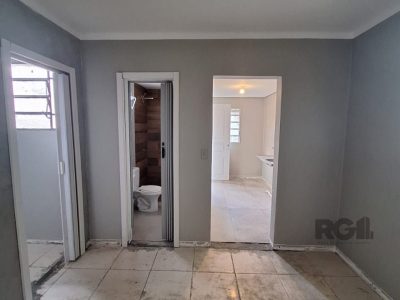 Casa à venda com 100m², 5 quartos, 2 vagas no bairro Petrópolis em Porto Alegre - Foto 23