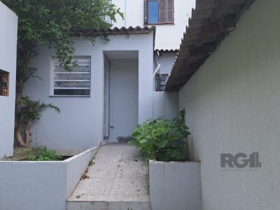 Casa à venda com 100m², 5 quartos, 2 vagas no bairro Petrópolis em Porto Alegre - Foto 16