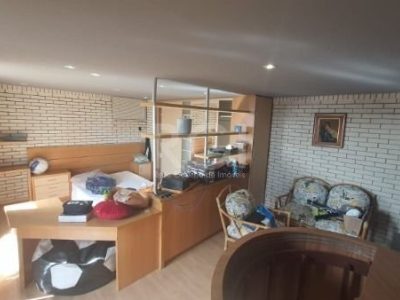 Casa à venda com 228m², 4 quartos, 3 suítes, 4 vagas no bairro Tristeza em Porto Alegre - Foto 23