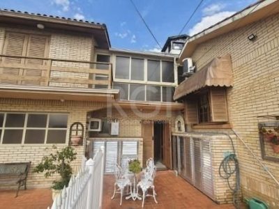 Casa à venda com 228m², 4 quartos, 3 suítes, 4 vagas no bairro Tristeza em Porto Alegre - Foto 45