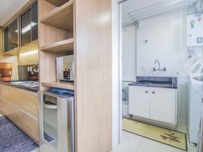 Cobertura à venda com 210m², 3 quartos, 1 suíte, 2 vagas no bairro Jardim Lindóia em Porto Alegre - Foto 16