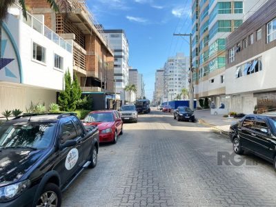 Apartamento à venda com 153m², 2 quartos, 1 suíte, 1 vaga no bairro Centro em Capão da Canoa - Foto 5