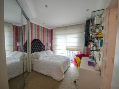 Apartamento à venda com 272m², 3 quartos, 3 suítes, 5 vagas no bairro Moinhos de Vento em Porto Alegre - Foto 4