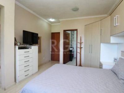 Casa à venda com 382m², 6 quartos, 2 suítes, 4 vagas no bairro Ipanema em Porto Alegre - Foto 18