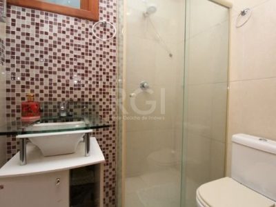 Casa à venda com 382m², 6 quartos, 2 suítes, 4 vagas no bairro Ipanema em Porto Alegre - Foto 24